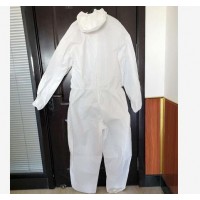 Wholesale 2020 chemical protective Isolation suit safety waterproof personal protective clothing Spunbond + Meltblown + Spunbond